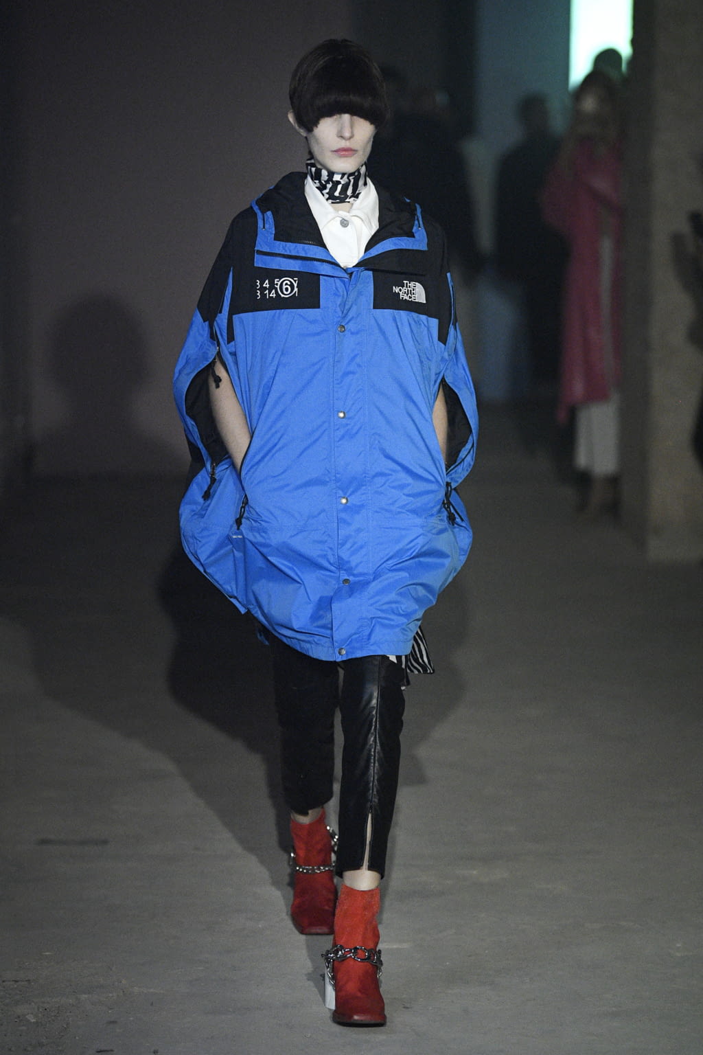 Fashion Week London Fall/Winter 2020 look 20 from the MM6 Maison Margiela collection womenswear