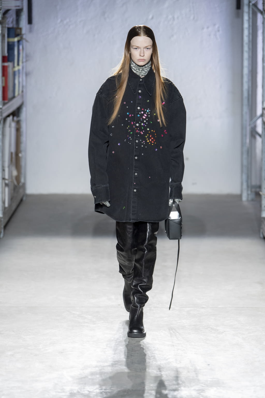 Fashion Week Milan Fall/Winter 2022 look 26 from the MM6 collection womenswear