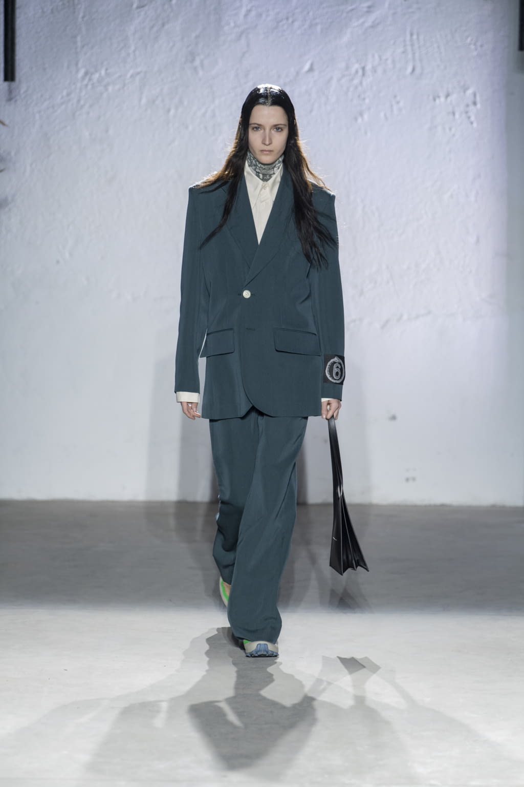 Fashion Week Milan Fall/Winter 2022 look 36 from the MM6 collection womenswear