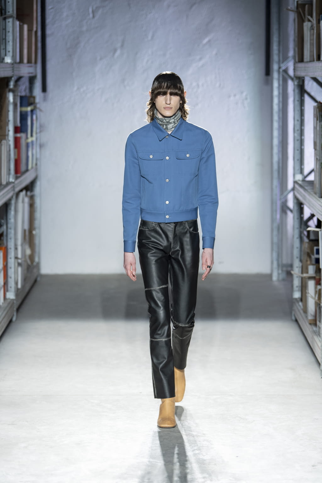 Fashion Week Milan Fall/Winter 2022 look 4 from the MM6 collection 女装