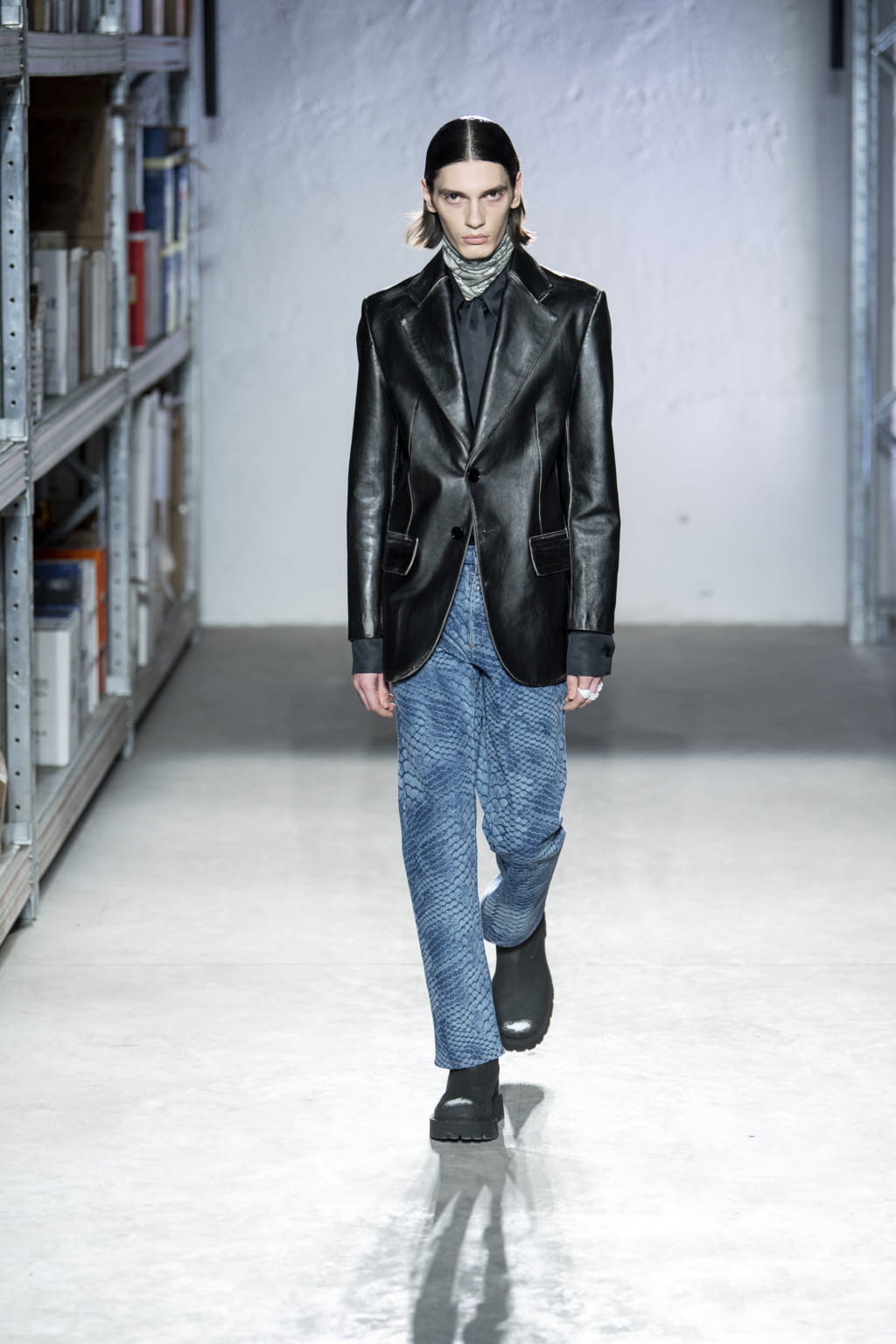 Fashion Week Milan Fall/Winter 2022 look 5 from the MM6 collection womenswear