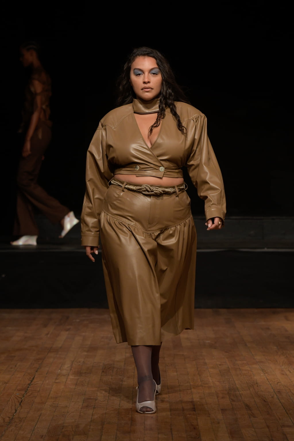 Fashion Week New York Fall/Winter 2022 look 39 from the Maryam Nassir Zadeh collection womenswear