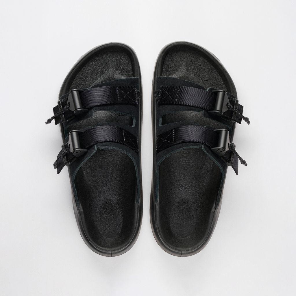 Fashion Week Paris Spring/Summer 2025 look 16 from the Birkenstock 1774 collection womenswear accessories