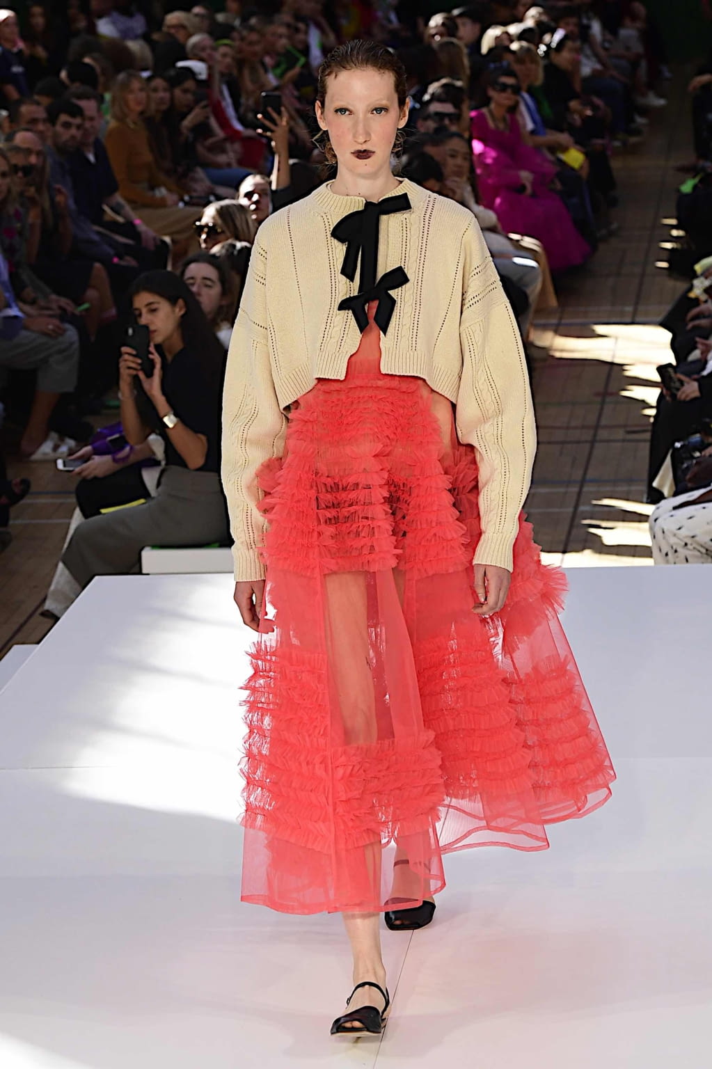 Fashion Week London Spring/Summer 2020 look 29 from the Molly Goddard collection 女装