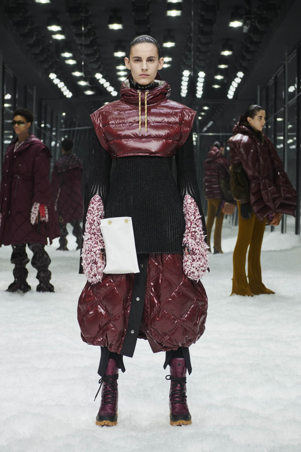Fashion Week Milan Fall/Winter 2019 look 49 from the Moncler Genius collection 女装