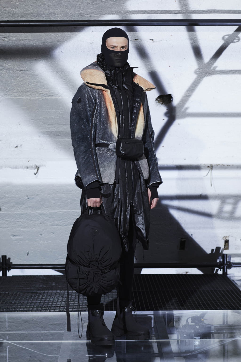 Fashion Week Milan Fall/Winter 2019 look 52 from the Moncler Genius collection 男装