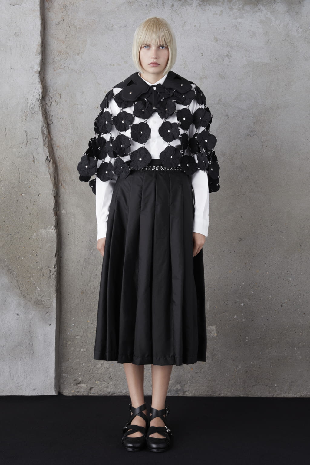 Fashion Week Milan Spring/Summer 2019 look 8 from the 6 Moncler Noir Kei Ninomiya collection womenswear