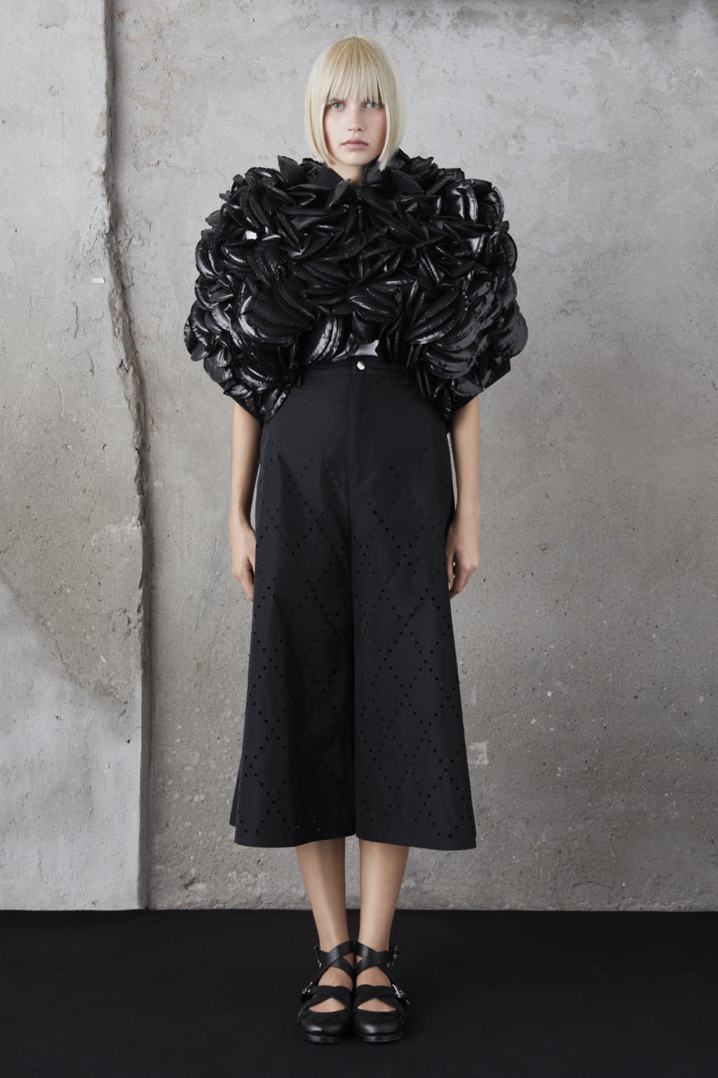 Fashion Week Milan Spring/Summer 2019 look 10 from the 6 Moncler Noir Kei Ninomiya collection womenswear