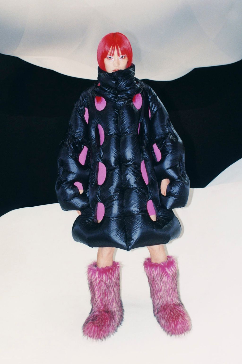 Fashion Week Milan Spring/Summer 2022 look 3 from the Moncler + Dingyun Zhang collection 女装