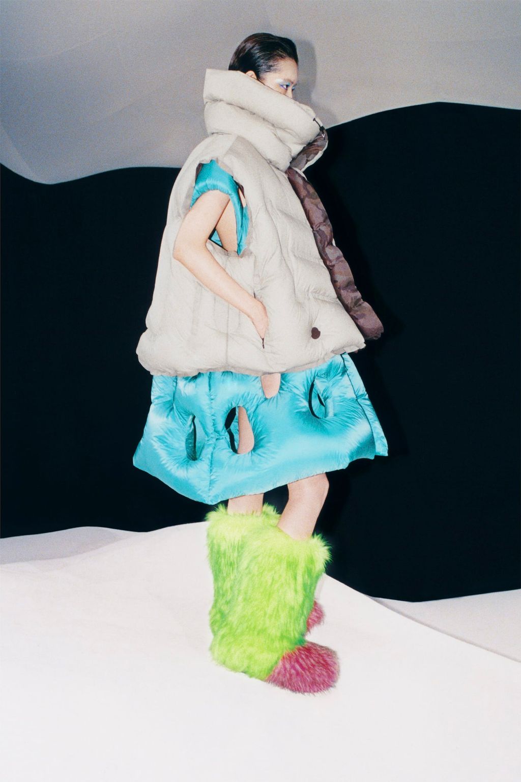 Fashion Week Milan Spring/Summer 2022 look 5 de la collection Moncler + Dingyun Zhang womenswear