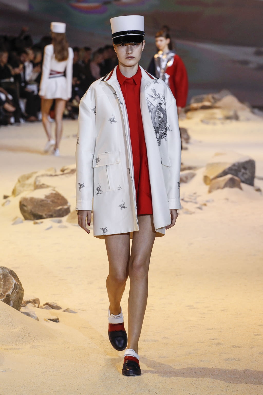 Fashion Week Paris Spring/Summer 2017 look 15 from the Moncler Gamme Rouge collection womenswear