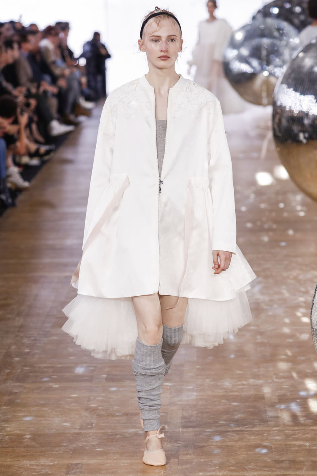 Fashion Week Paris Spring/Summer 2018 look 14 from the Moncler Gamme Rouge collection womenswear