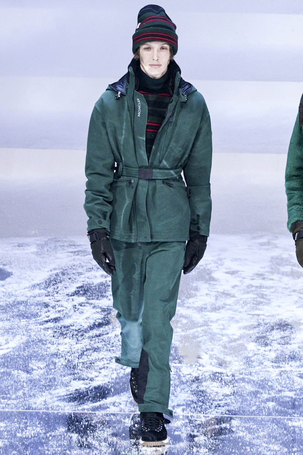 Fashion Week New York Fall/Winter 2017 look 40 from the 3 Moncler Grenoble collection 女装