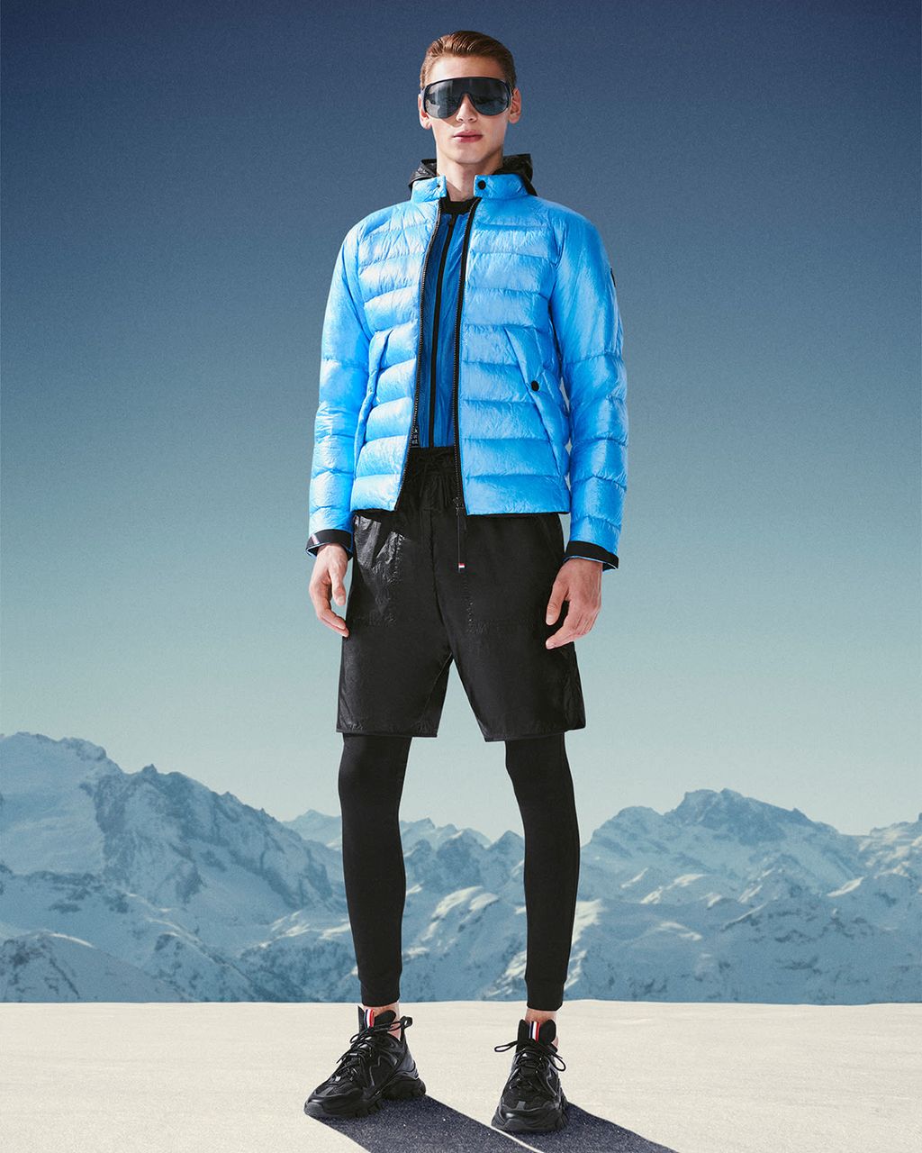 Fashion Week Milan Spring/Summer 2022 look 2 from the Moncler Grenoble Day-Namic collection 女装