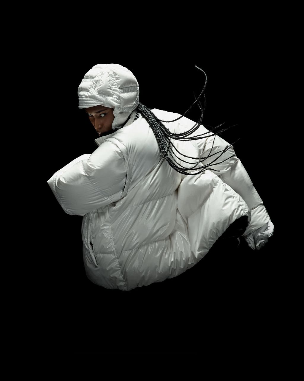 Fashion Week Milan Fall/Winter 2025 look 33 from the Moncler collection menswear