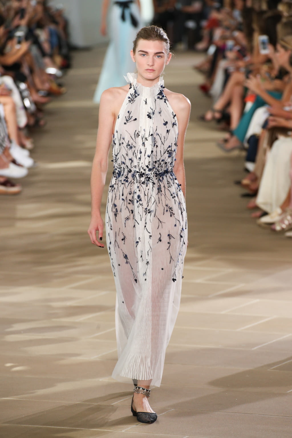 Fashion Week New York Spring/Summer 2017 look 17 de la collection Monique Lhuillier womenswear