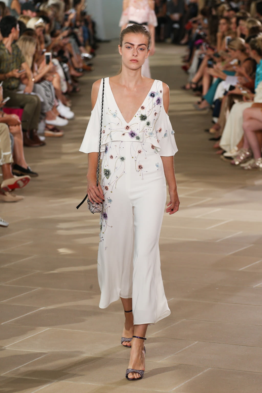 Fashion Week New York Spring/Summer 2017 look 24 de la collection Monique Lhuillier womenswear