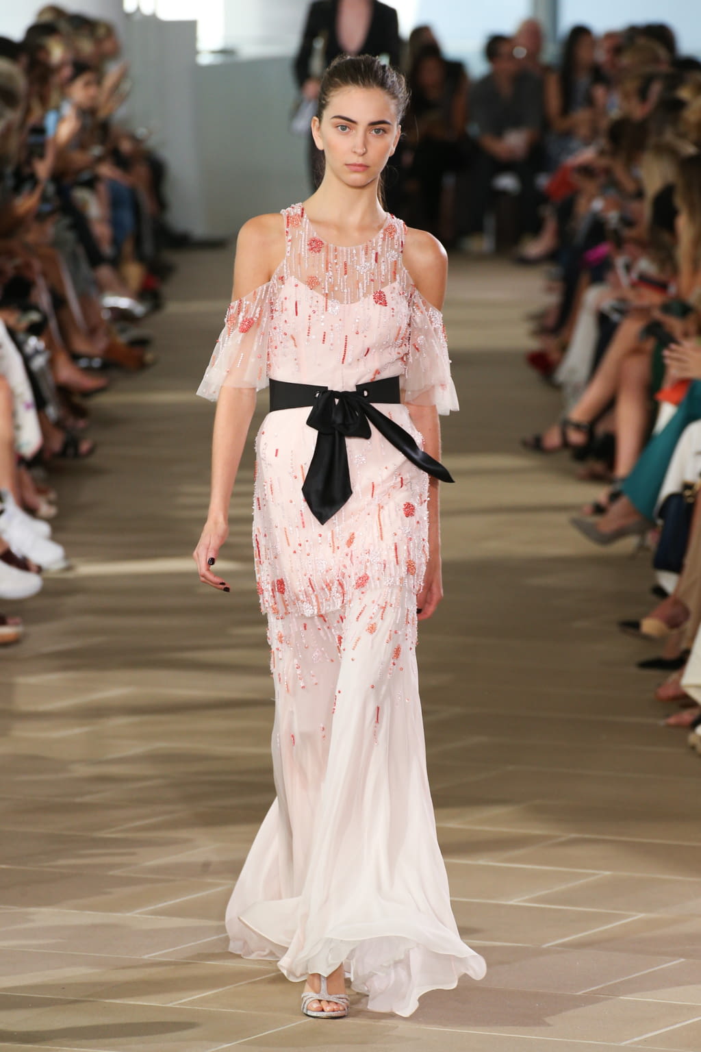 Fashion Week New York Spring/Summer 2017 look 25 from the Monique Lhuillier collection womenswear