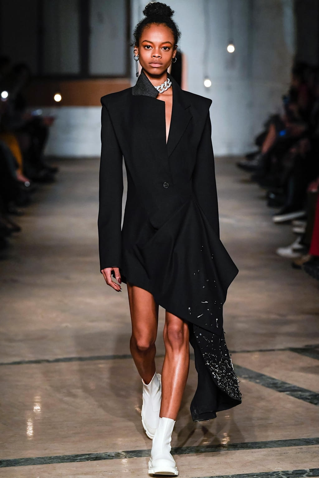 Fashion Week New York Fall/Winter 2020 look 39 from the Monse collection 女装