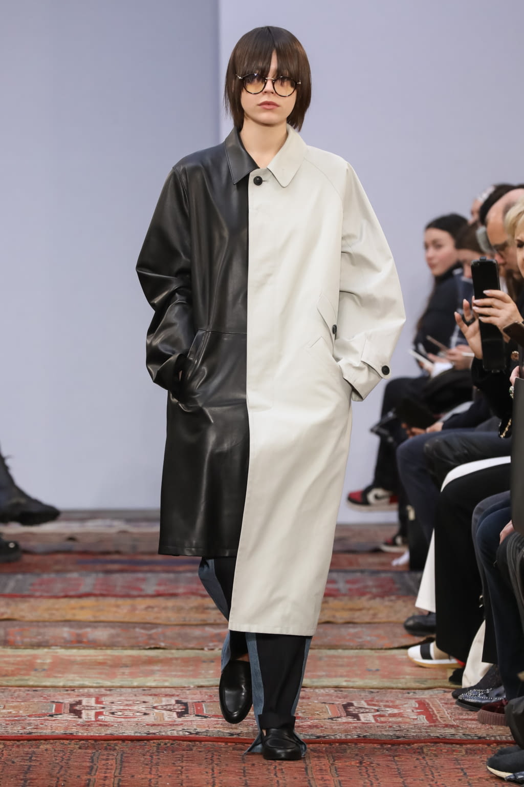 Fashion Week Paris Fall/Winter 2020 look 3 from the MOOHONG collection womenswear