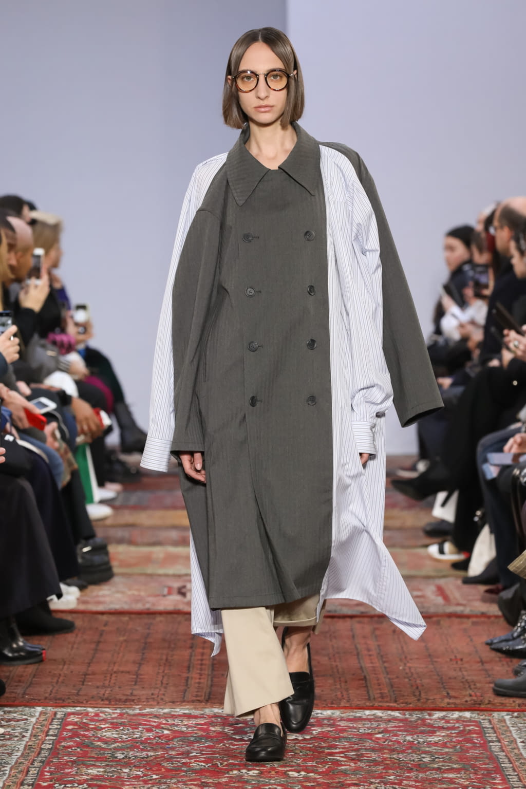 Fashion Week Paris Fall/Winter 2020 look 13 from the MOOHONG collection womenswear