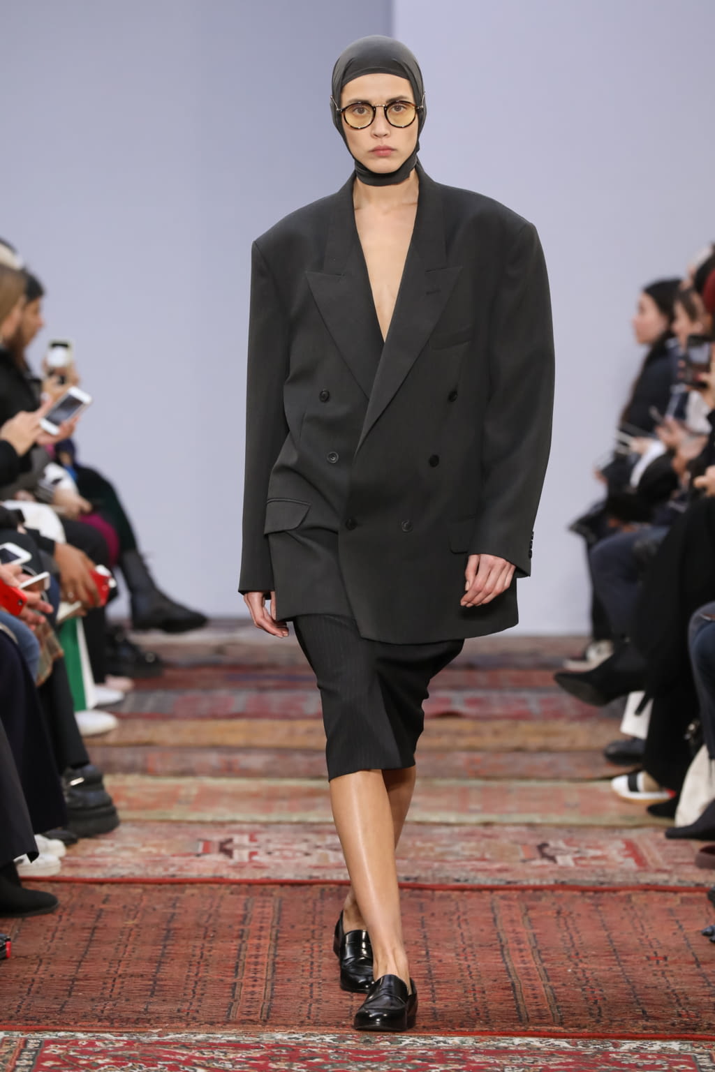 Fashion Week Paris Fall/Winter 2020 look 14 from the MOOHONG collection womenswear