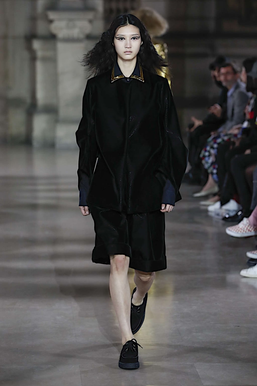 Fashion Week Paris Fall/Winter 2019 look 7 from the MOONYOUNGHEE collection womenswear