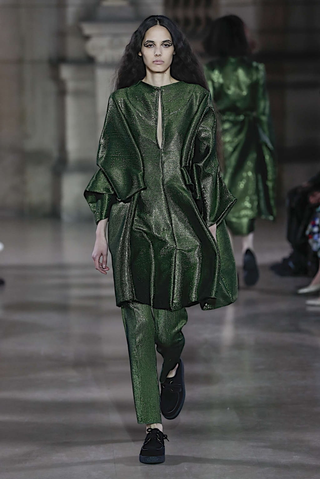 Fashion Week Paris Fall/Winter 2019 look 11 from the MOONYOUNGHEE collection womenswear