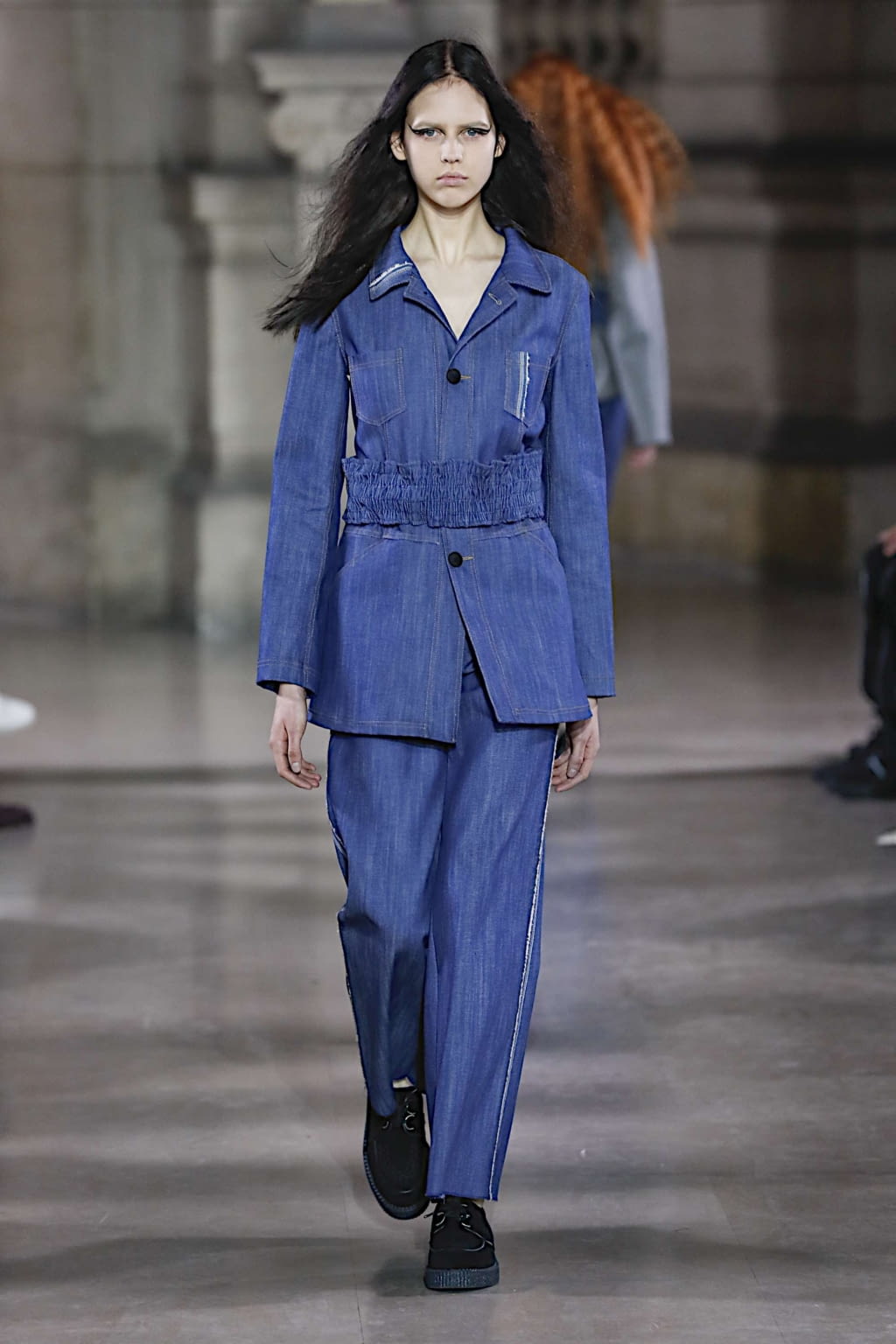 Fashion Week Paris Fall/Winter 2019 look 14 from the MOONYOUNGHEE collection womenswear
