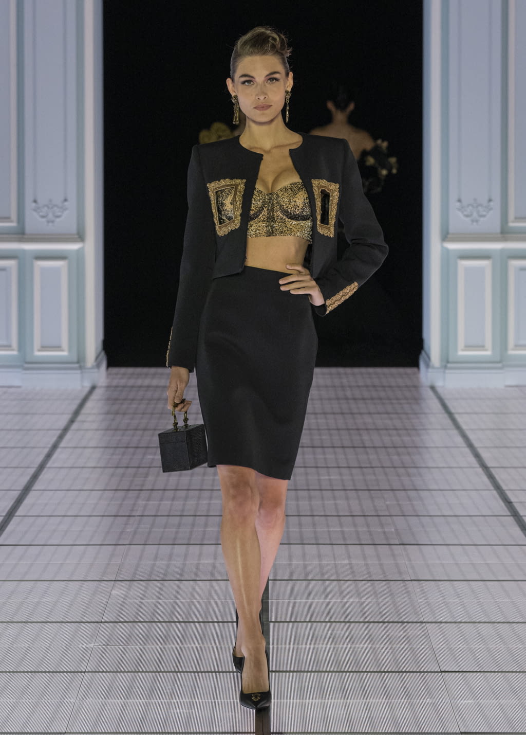 Fashion Week Milan Fall/Winter 2022 look 36 from the Moschino collection 女装