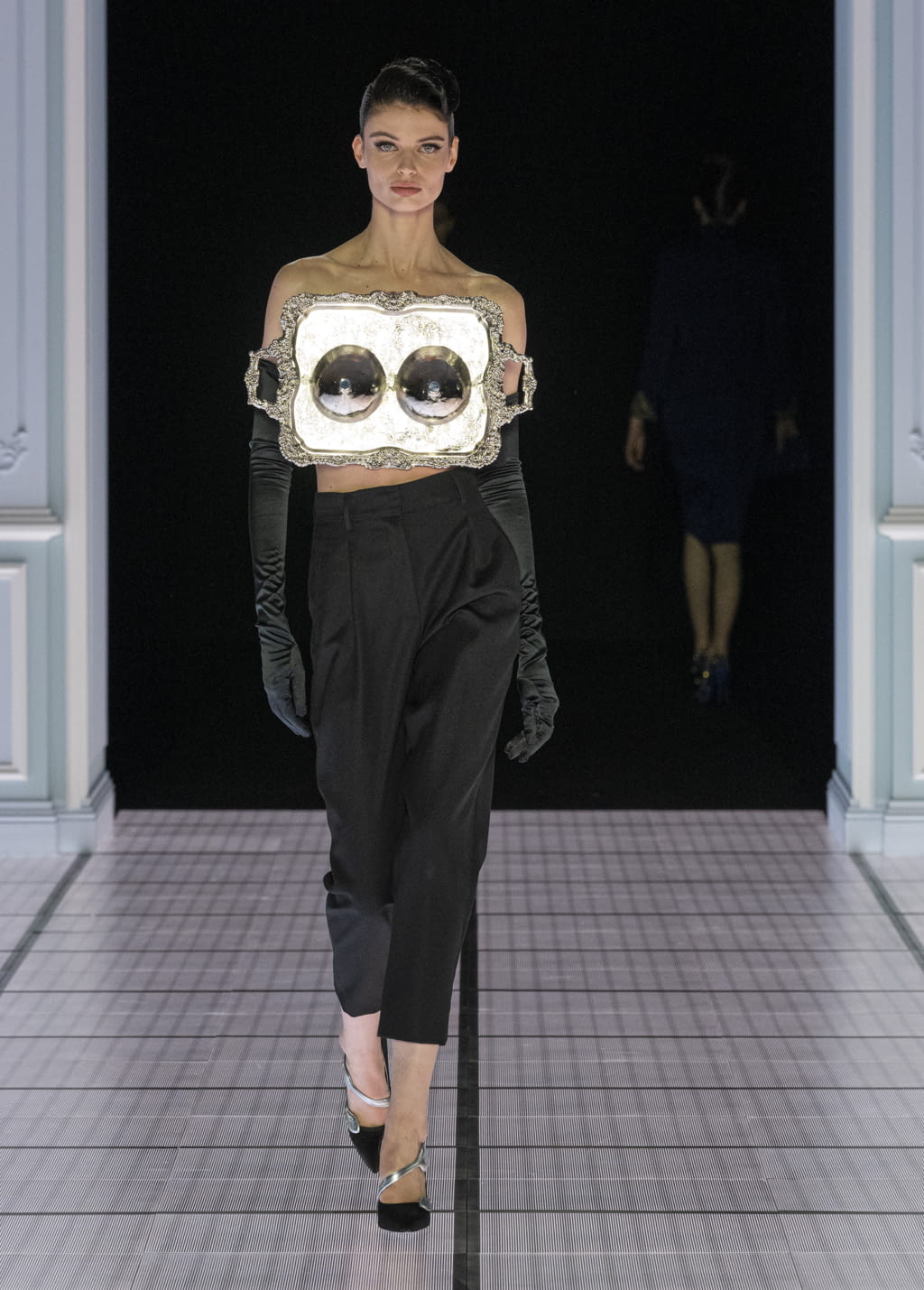 Fashion Week Milan Fall/Winter 2022 look 45 de la collection Moschino womenswear