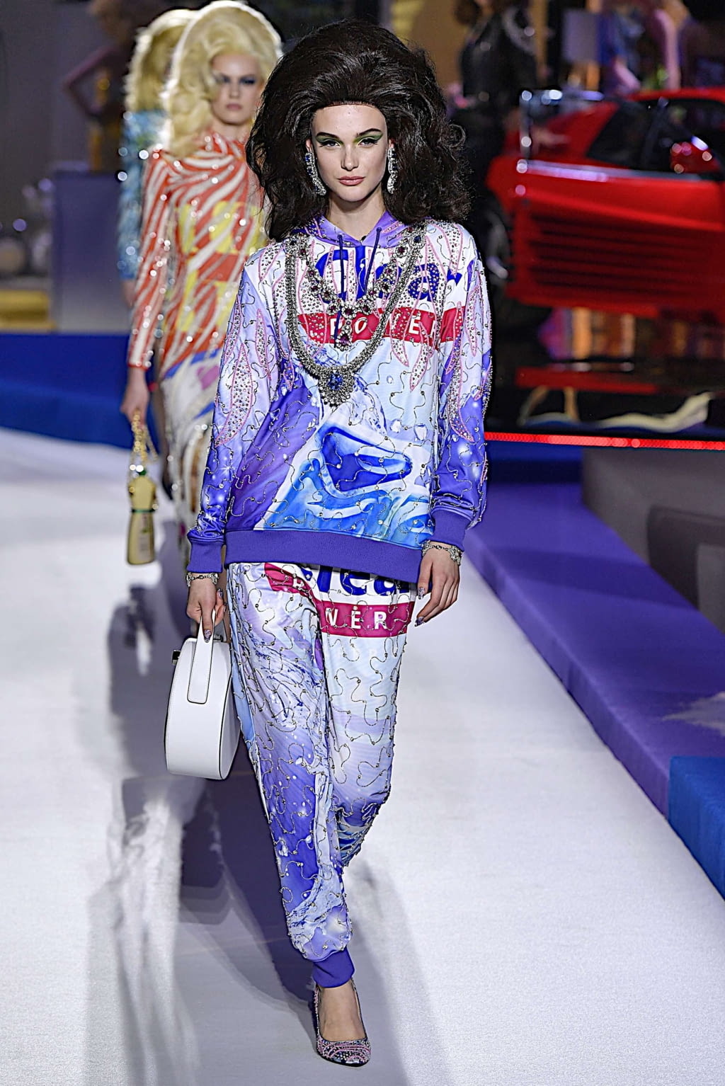Fashion Week Milan Fall/Winter 2019 look 12 from the Moschino collection womenswear