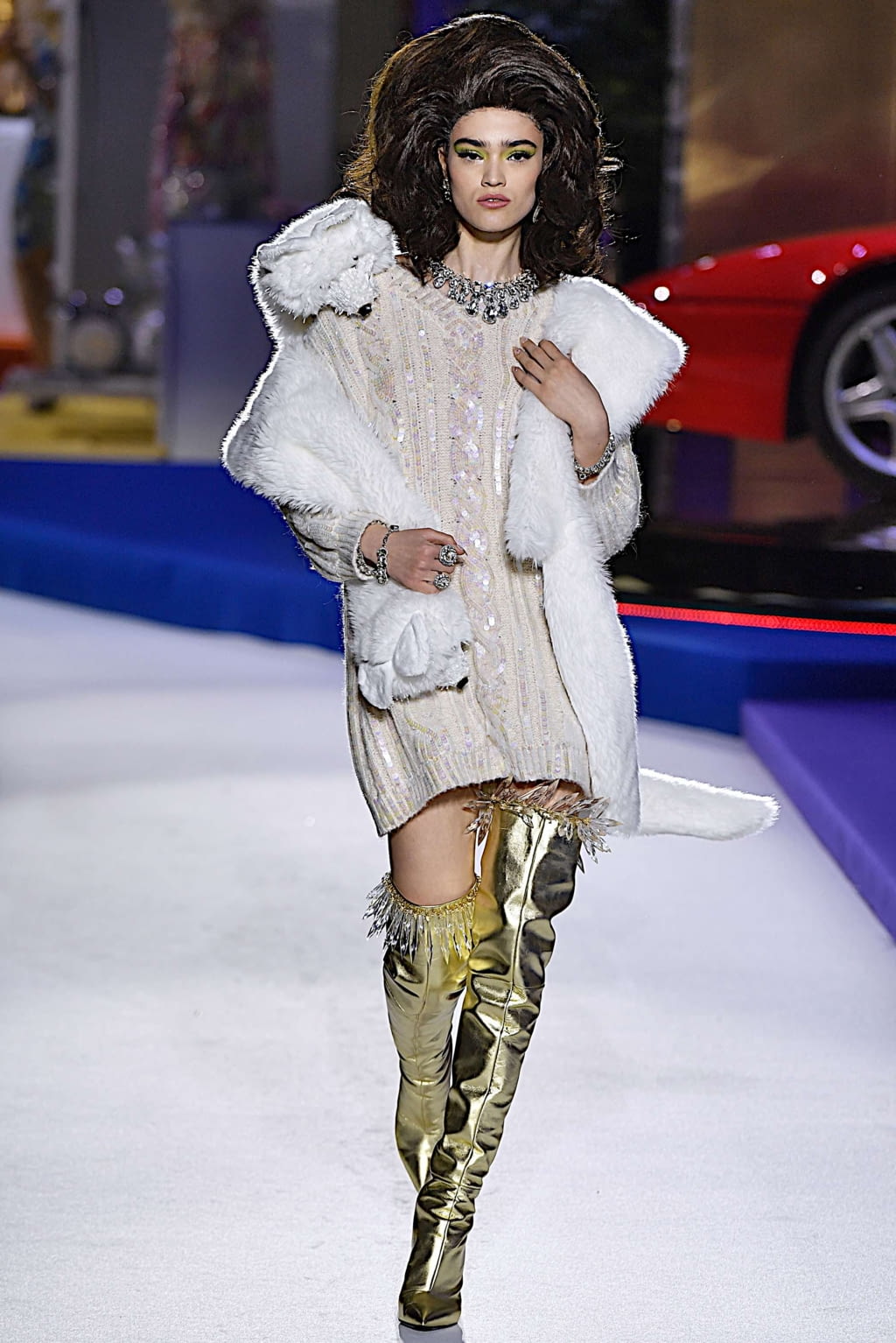 Fashion Week Milan Fall/Winter 2019 look 41 de la collection Moschino womenswear