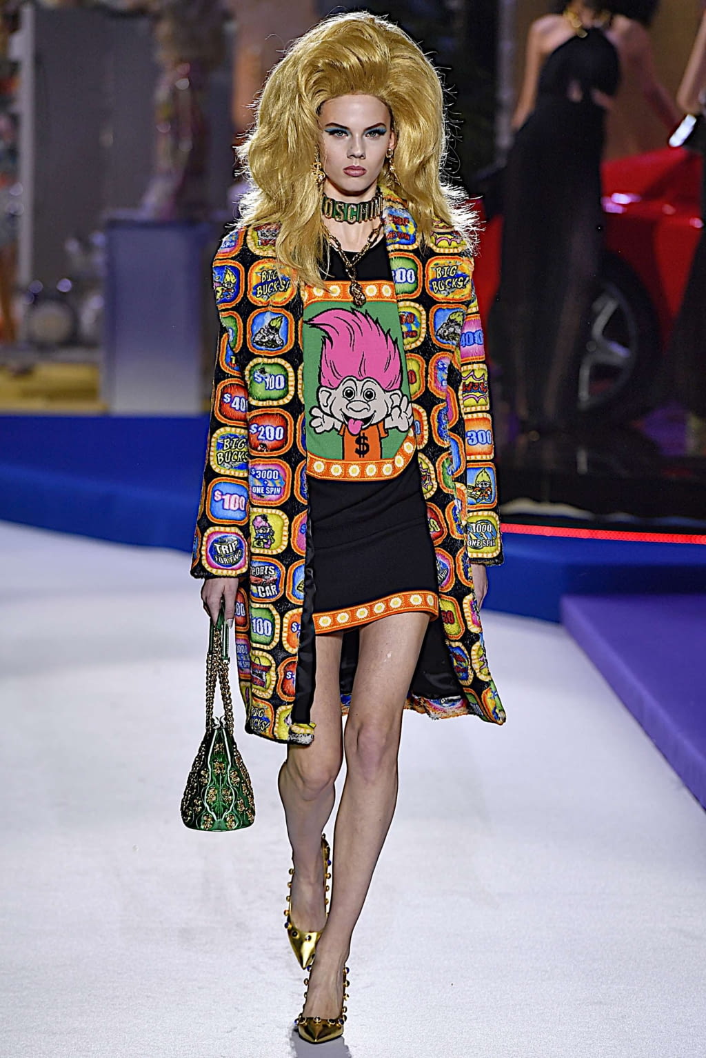 Fashion Week Milan Fall/Winter 2019 look 51 from the Moschino collection 女装