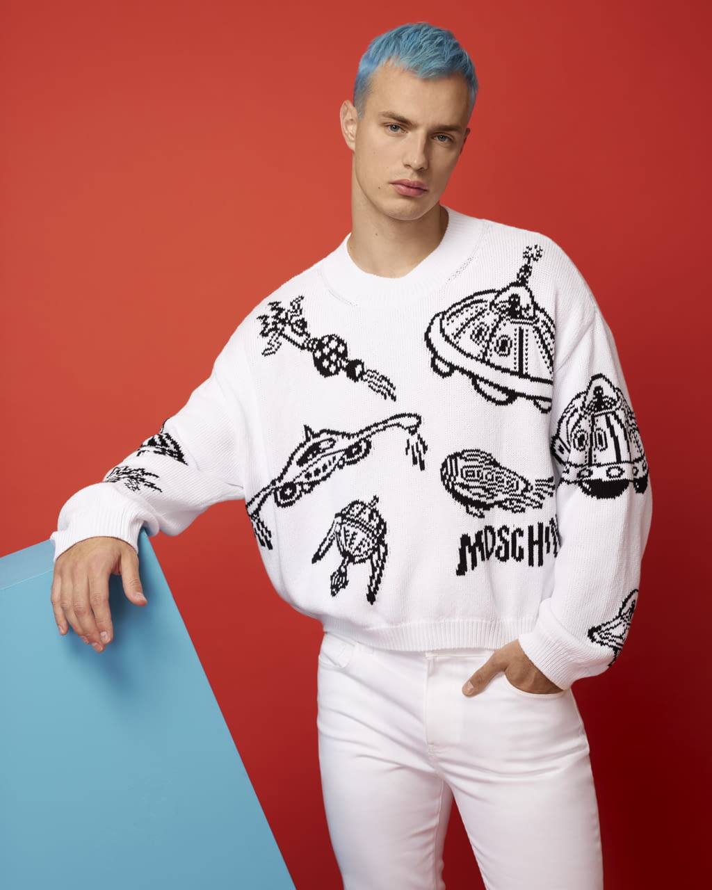 Fashion Week Milan Resort 2021 look 18 from the Moschino collection 男装
