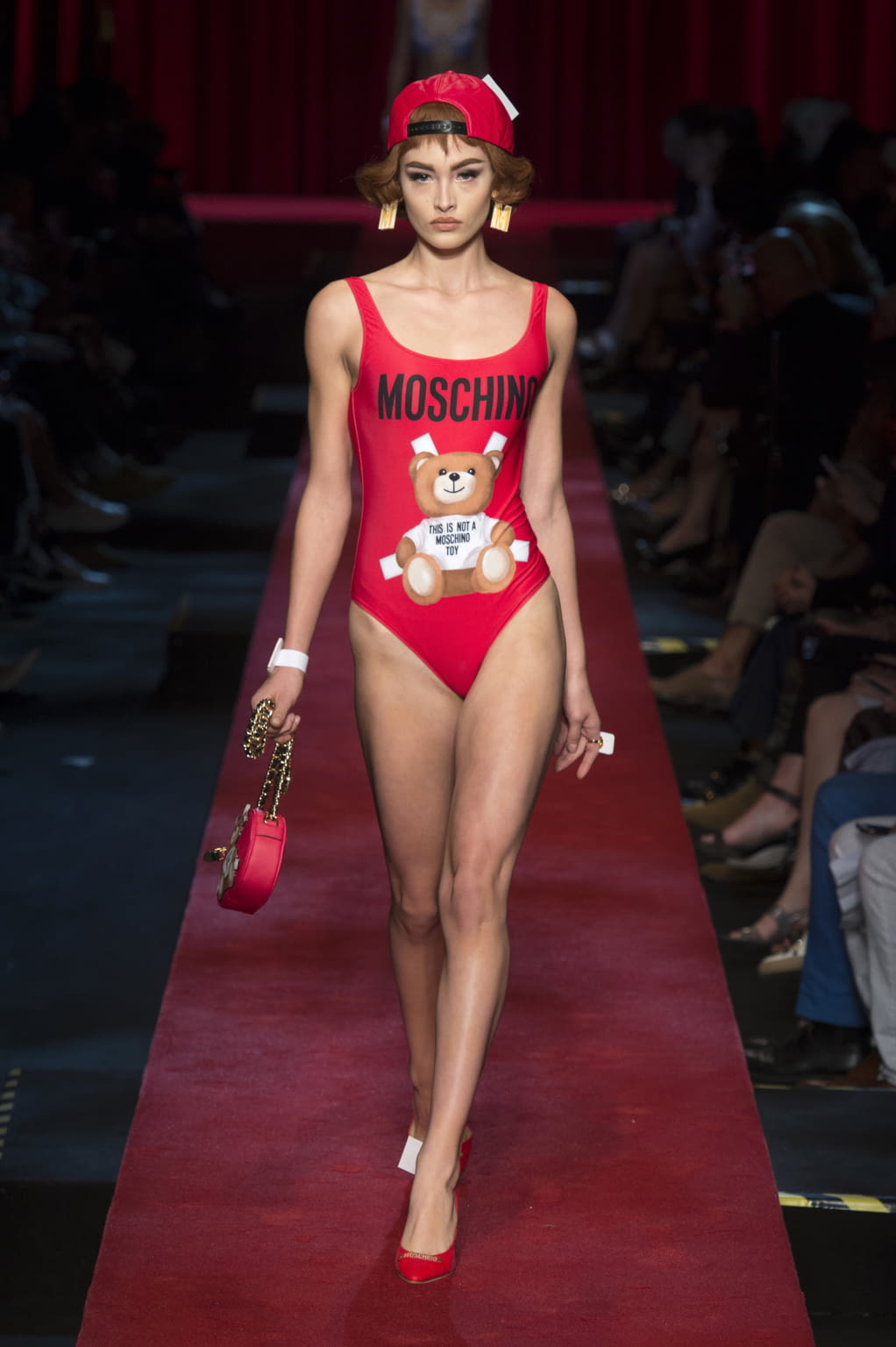 Fashion Week Milan Spring/Summer 2017 look 25 from the Moschino collection 女装