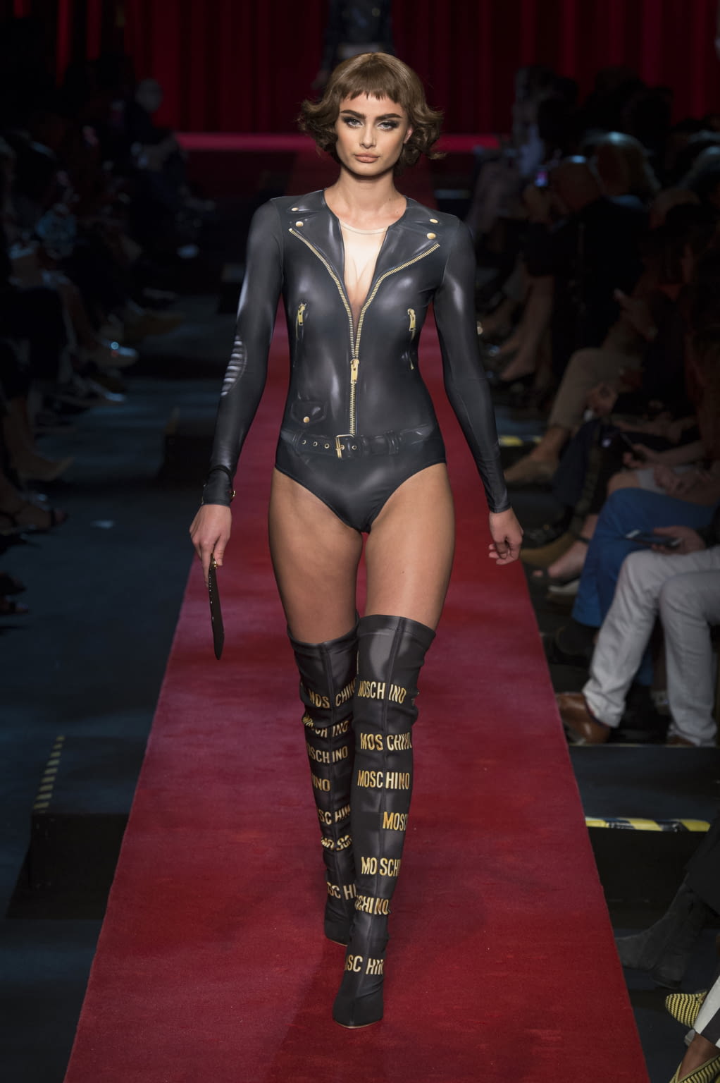 Fashion Week Milan Spring/Summer 2017 look 41 from the Moschino collection womenswear