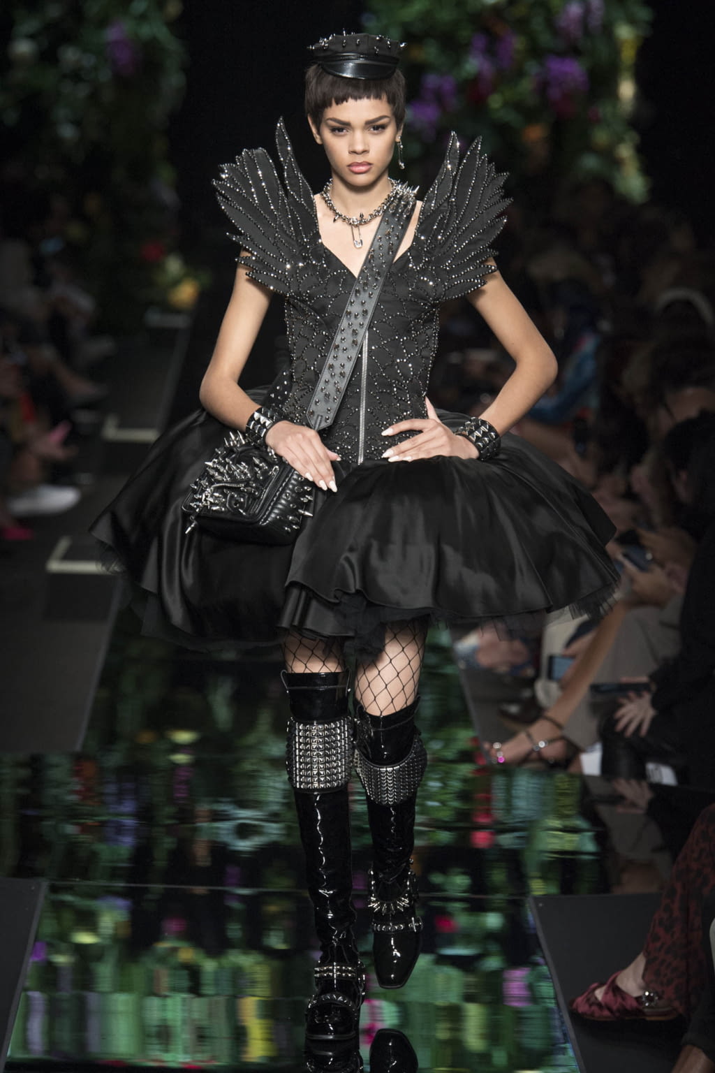 Fashion Week Milan Spring/Summer 2018 look 34 from the Moschino collection womenswear