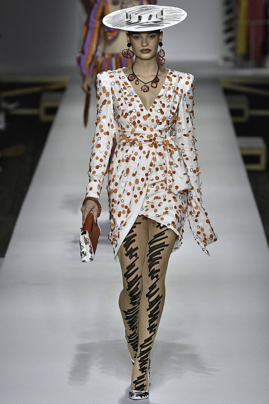 Fashion Week Milan Spring/Summer 2019 look 34 de la collection Moschino womenswear