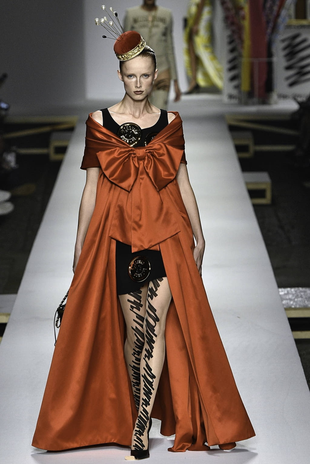 Fashion Week Milan Spring/Summer 2019 look 58 de la collection Moschino womenswear