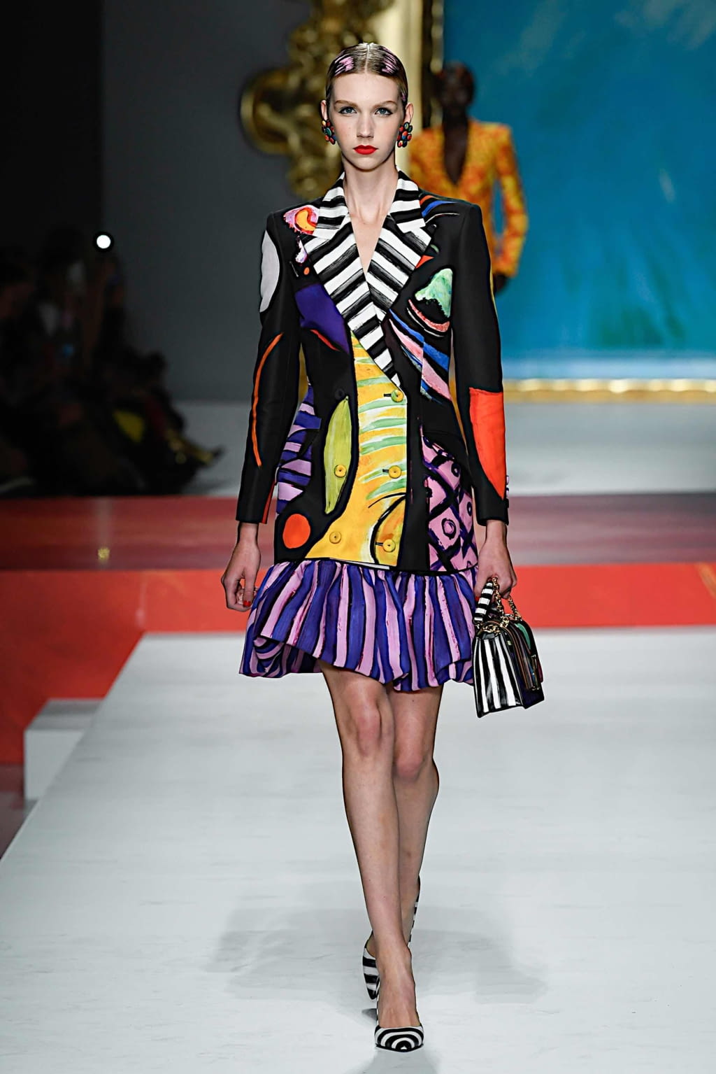 Fashion Week Milan Spring/Summer 2020 look 1 de la collection Moschino womenswear