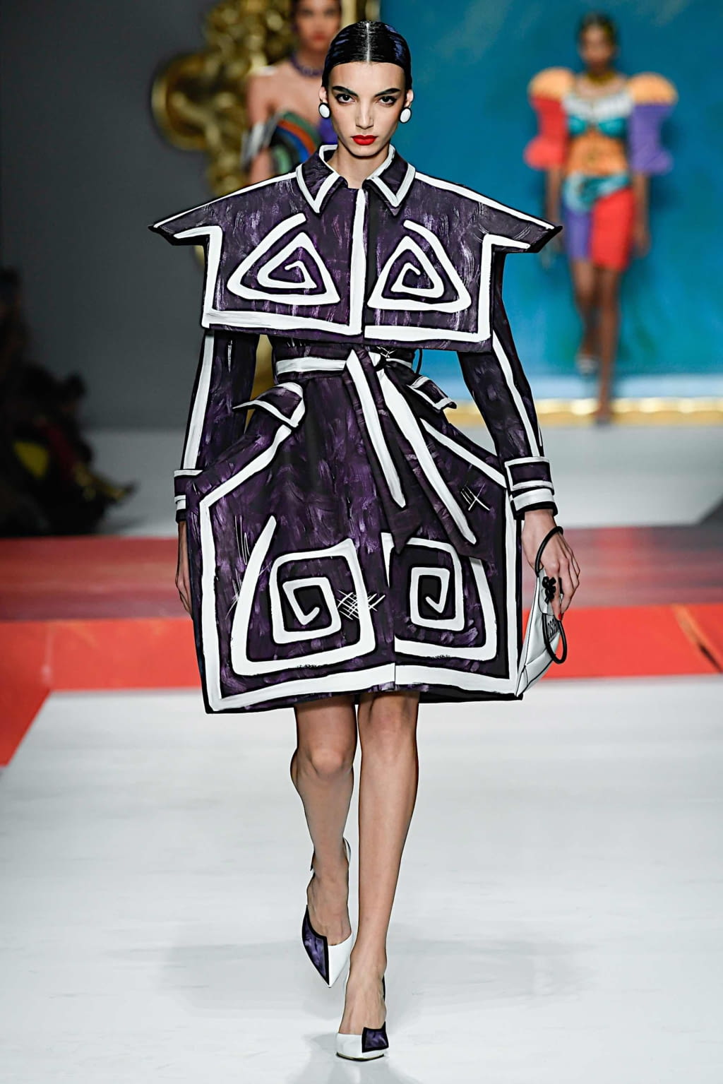 Fashion Week Milan Spring/Summer 2020 look 3 de la collection Moschino womenswear
