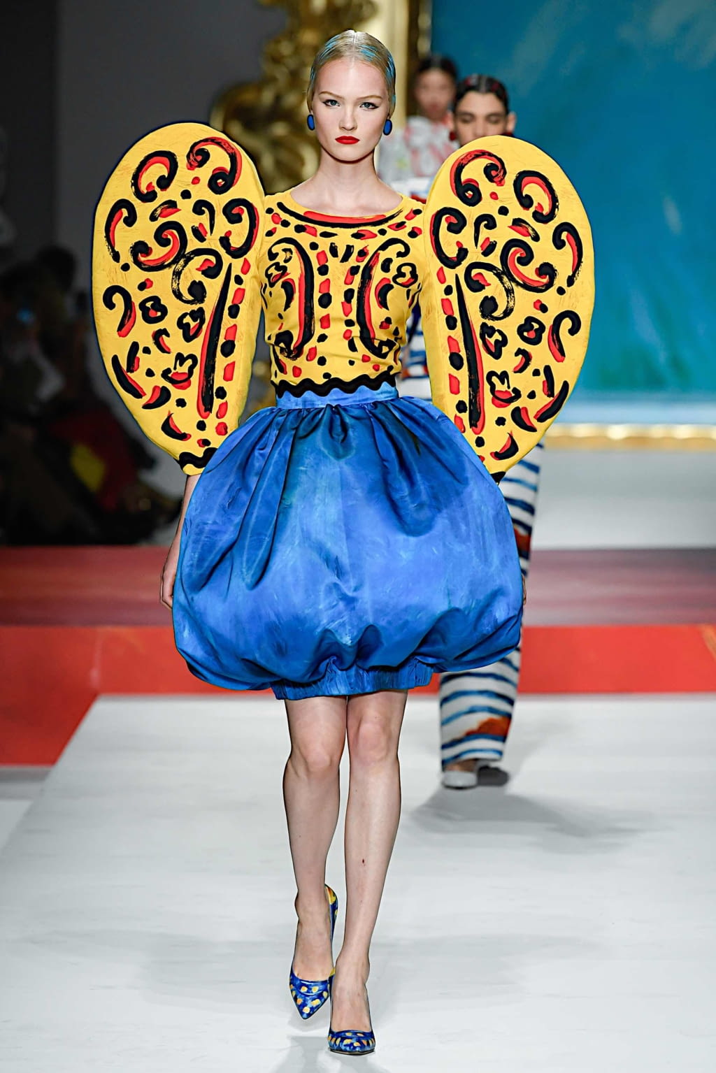 Fashion Week Milan Spring/Summer 2020 look 17 de la collection Moschino womenswear