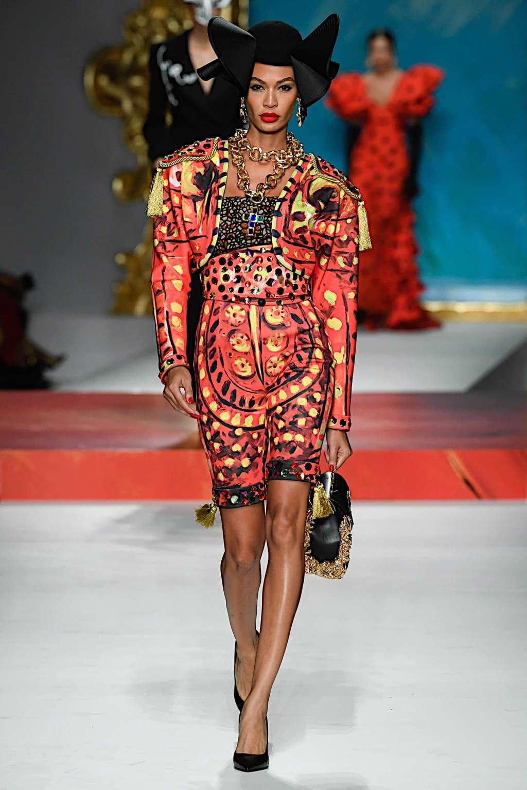 Fashion Week Milan Spring/Summer 2020 look 33 from the Moschino collection 女装
