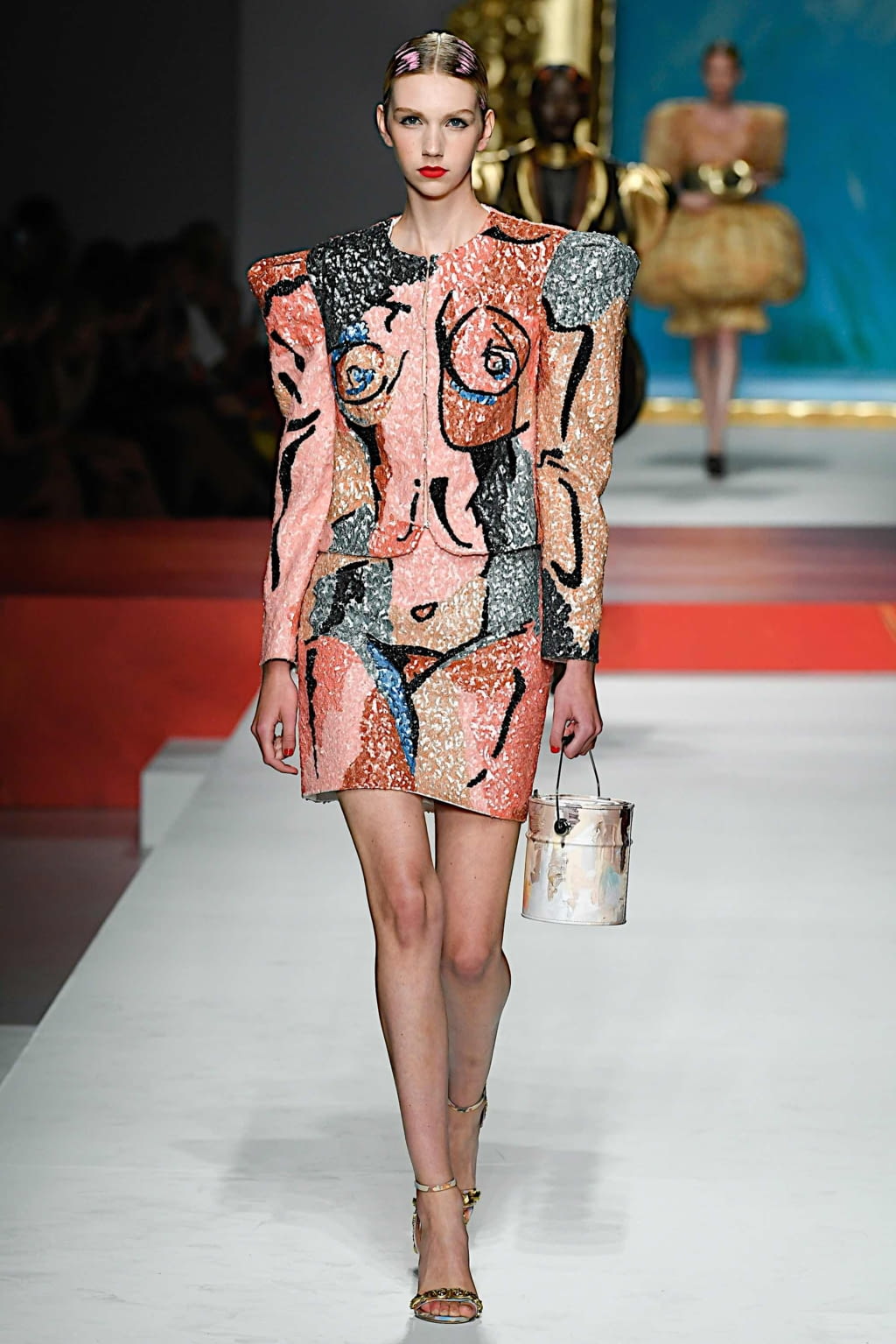 Fashion Week Milan Spring/Summer 2020 look 47 de la collection Moschino womenswear