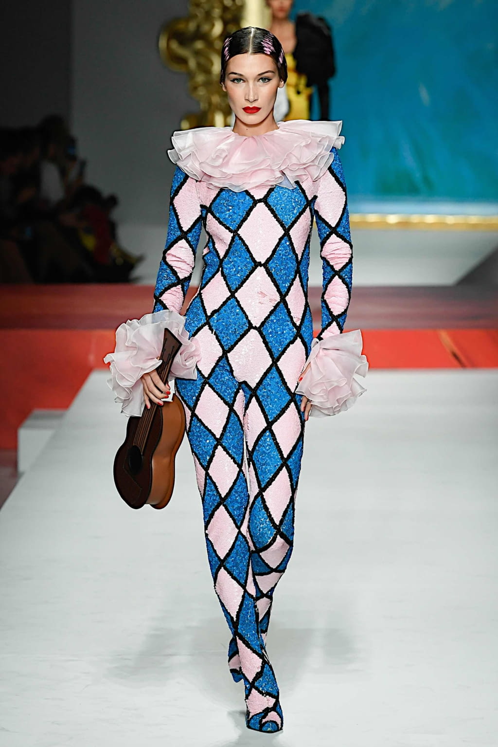 Fashion Week Milan Spring/Summer 2020 look 50 de la collection Moschino womenswear