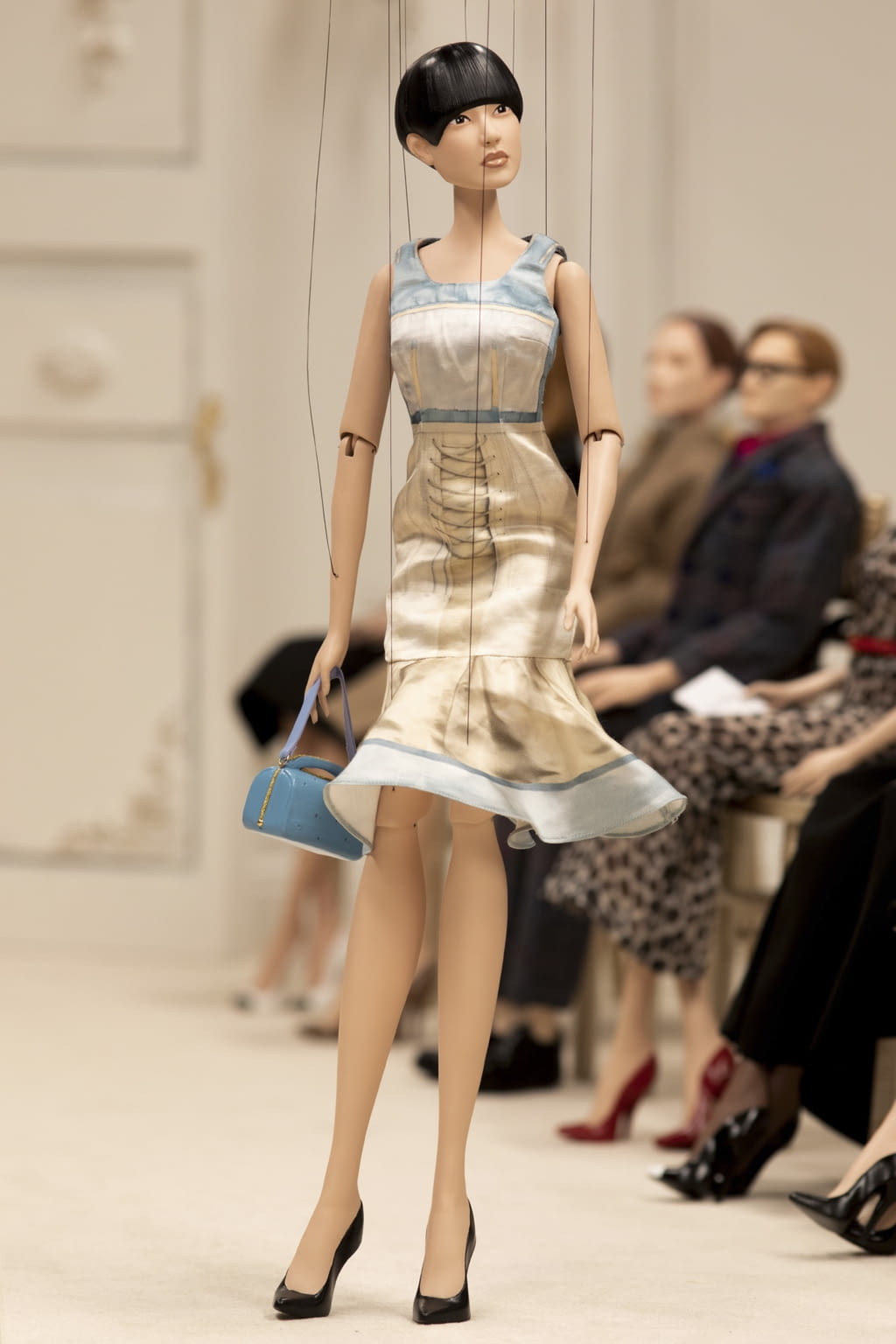 Fashion Week Milan Spring/Summer 2021 look 7 de la collection Moschino womenswear