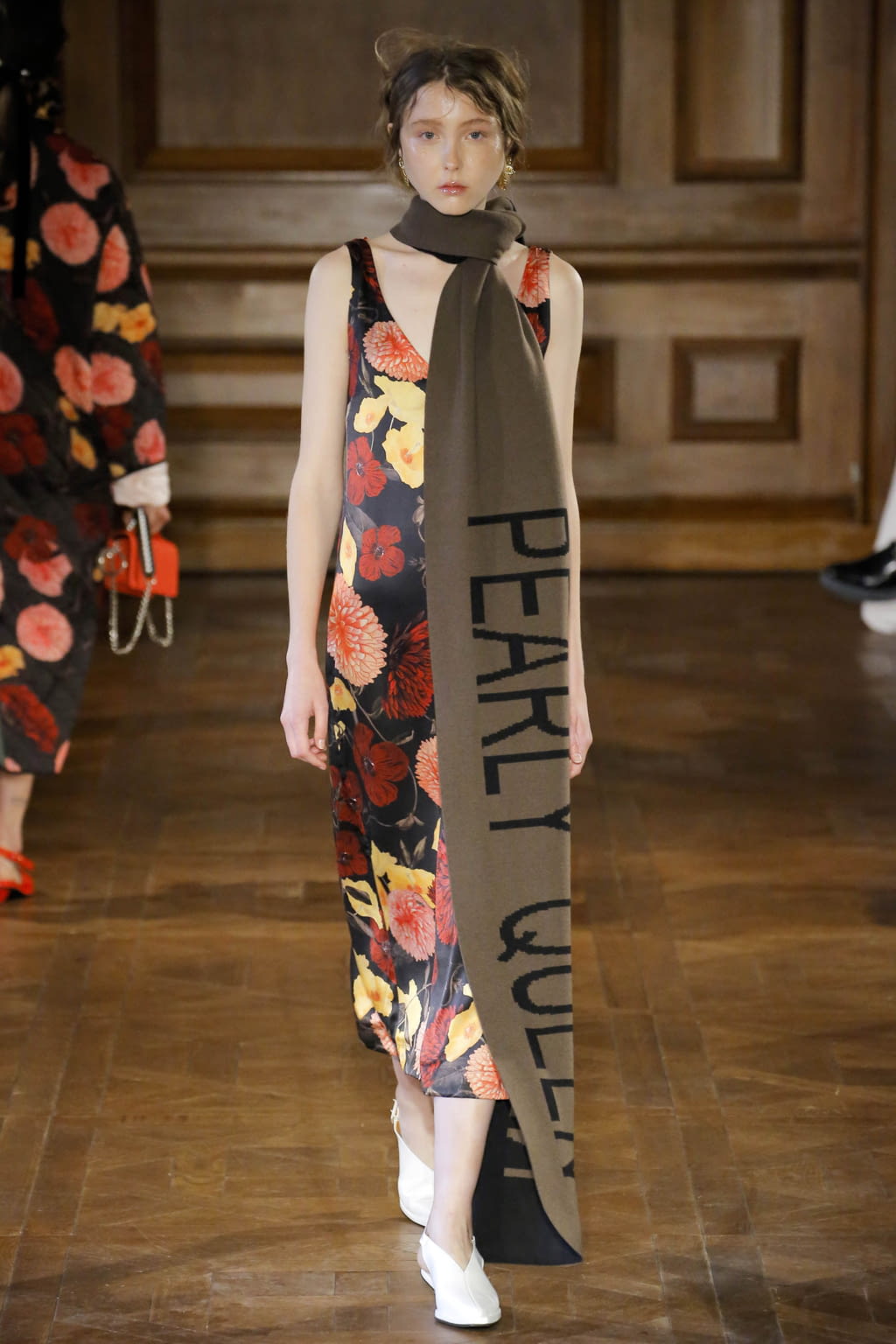 Fashion Week London Fall/Winter 2017 look 25 from the Mother Of Pearl collection womenswear