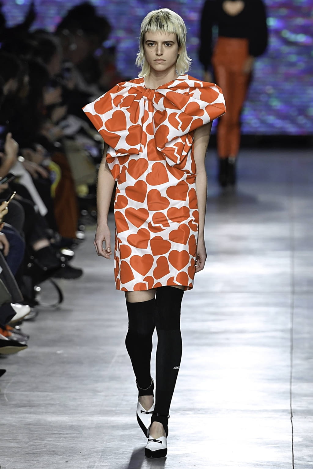 Fashion Week Milan Fall/Winter 2019 look 1 de la collection MSGM womenswear