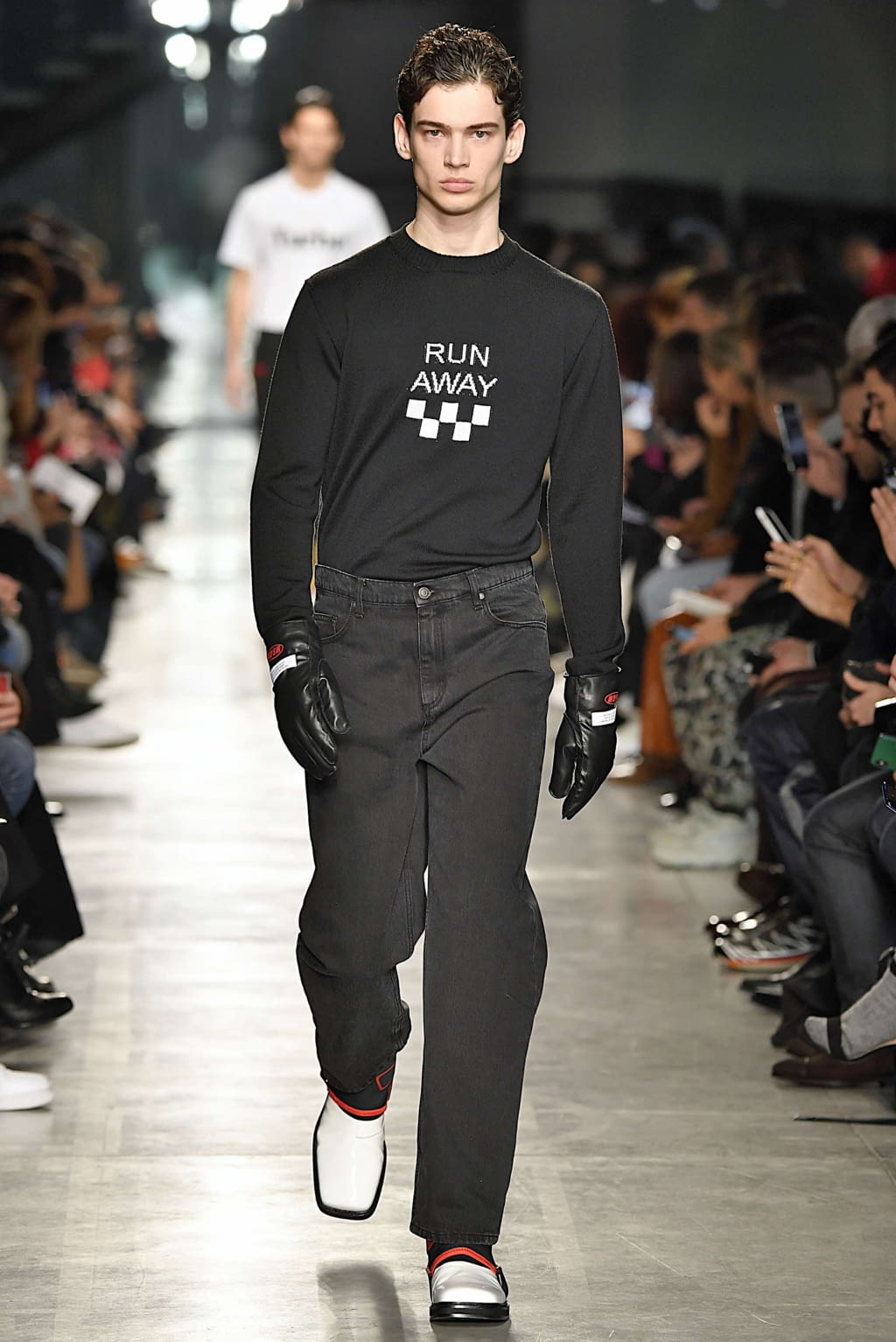 Fashion Week Milan Fall/Winter 2019 look 2 from the MSGM collection 男装